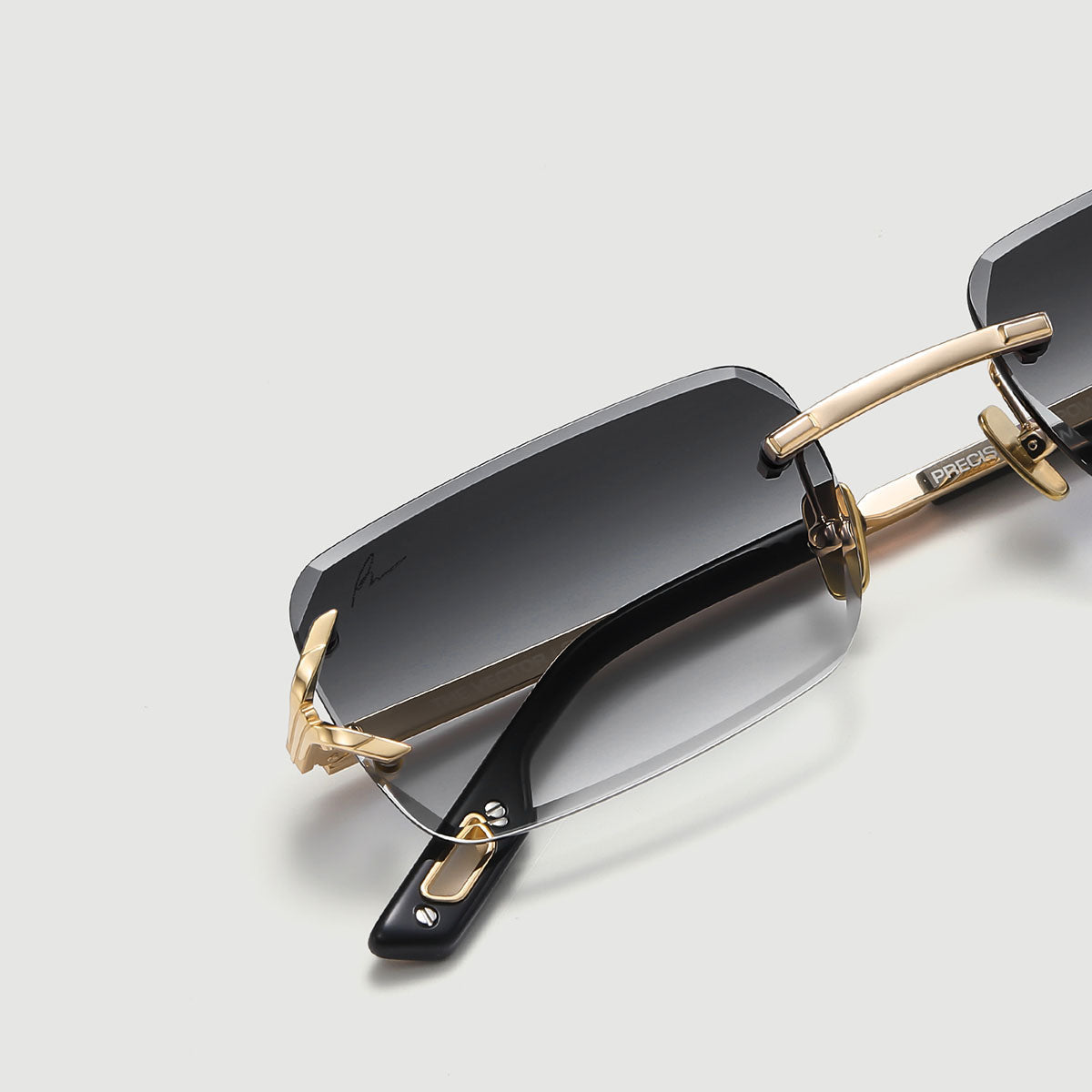 THE VECTOR | EXECUTIVE SMOKE CUT